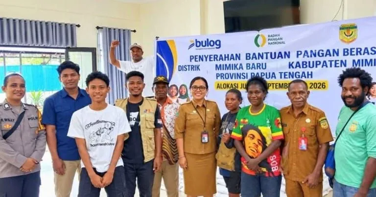 Merlyn : Beras Bantuan di Distrik Mimika Baru Tak Boleh Dibagi Rata, Hak KPM Harus Dijaga