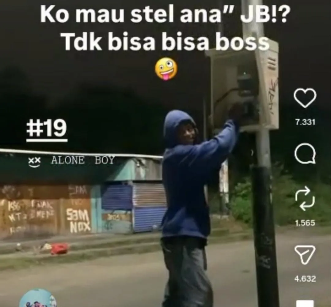 Beredar Video Seorang Remaja Sengaja Memainkan Tuas Mati Hidup Lampu Jalan, Begini Respon Tegas Dishub Mimika